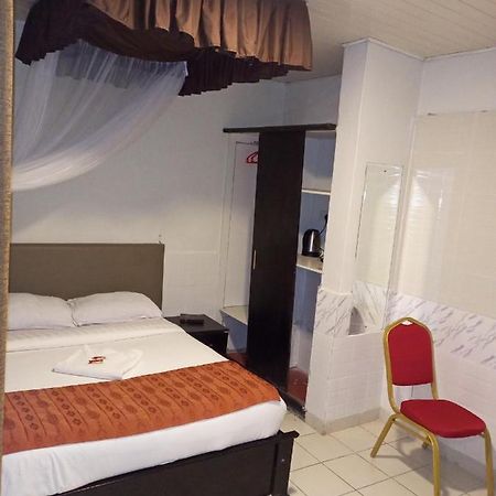 Beach View Hotel - Kisumu Bagian luar foto